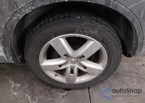 2013 Volkswagen Touareg Vr6 Lux z USA, uszkodzony, nr VIN WVGEF9BP5DD003845